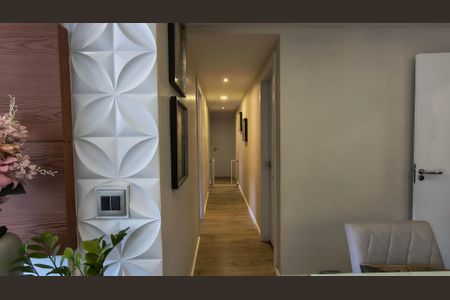 Sala  de apartamento à venda com 4 quartos, 124m² em Recreio dos Bandeirantes, Rio de Janeiro