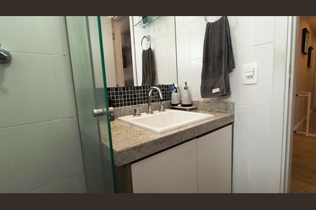 Apartamento à venda com 124m², 4 quartos e 2 vagasBanheiro da Suíte 4