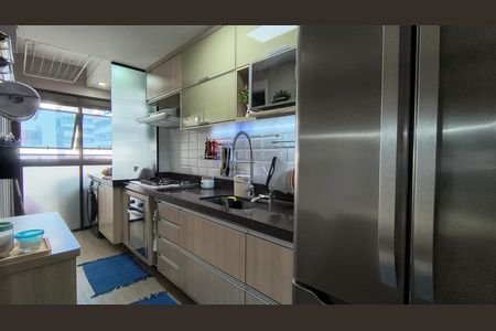 Apartamento à venda com 124m², 4 quartos e 2 vagasCozinha e Área de Serviço 
