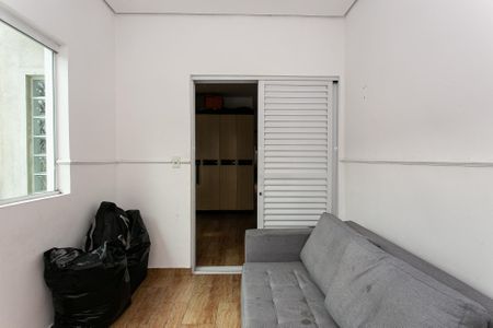 Casa à venda com 550m², 3 quartos e 3 vagasSala