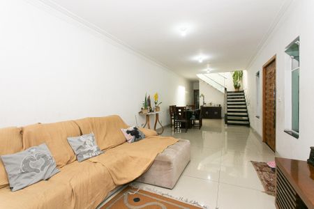 Sala de casa à venda com 3 quartos, 550m² em Vila Carmosina, São Paulo