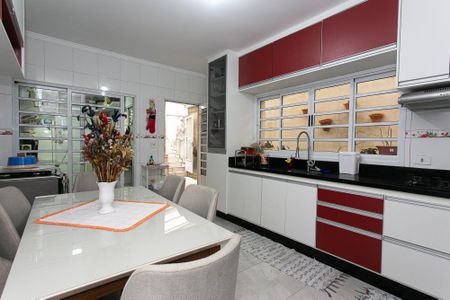 Casa à venda com 550m², 3 quartos e 3 vagasCozinha 1