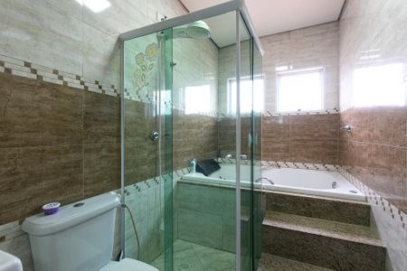 Casa à venda com 550m², 3 quartos e 3 vagasBanheiro da Suíte 1