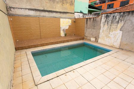 Casa à venda com 550m², 3 quartos e 3 vagasPiscina
