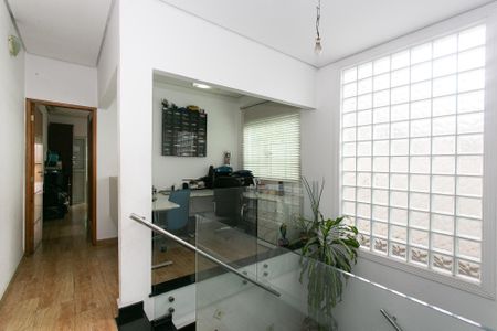 Casa à venda com 550m², 3 quartos e 3 vagasCorredor