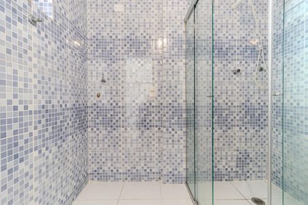 Banheiro de kitnet/studio à venda com 1 quarto, 32m² em Vila Buarque, São Paulo