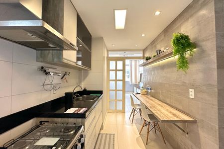 Apartamento à venda com 80m², 2 quartos e 1 vagaCozinha