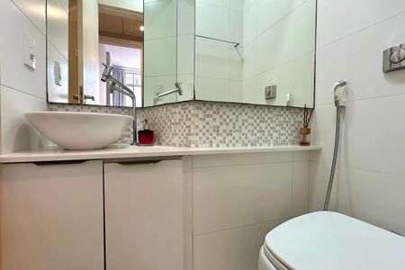 Apartamento à venda com 80m², 2 quartos e 1 vagaBanheiro social