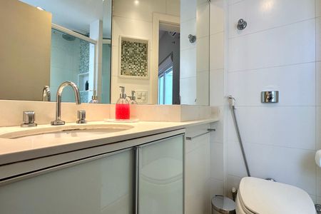 Apartamento à venda com 80m², 2 quartos e 1 vagaBanheiro social