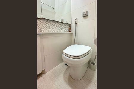 Apartamento à venda com 80m², 2 quartos e 1 vagaBanheiro social