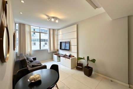 Apartamento à venda com 80m², 2 quartos e 1 vagaSala