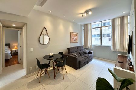 Apartamento à venda com 80m², 2 quartos e 1 vagaSala