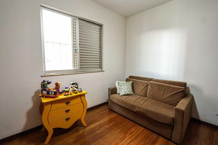 Apartamento à venda com 237m², 3 quartos e 2 vagasQuarto 2