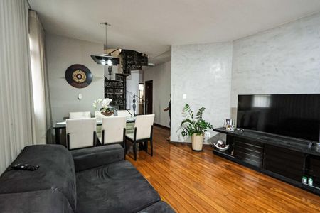 Apartamento à venda com 237m², 3 quartos e 2 vagasSala