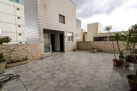 Apartamento à venda com 237m², 3 quartos e 2 vagasCobertura