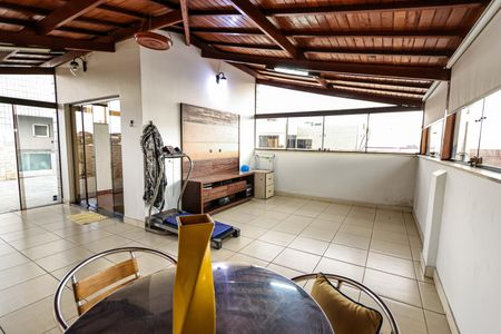 Apartamento à venda com 237m², 3 quartos e 2 vagasCobertura