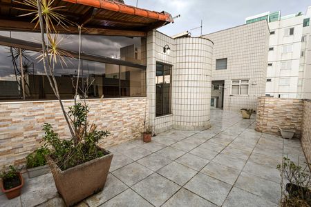 Apartamento à venda com 237m², 3 quartos e 2 vagasCobertura