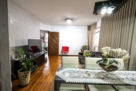 Sala de apartamento para alugar com 3 quartos, 237m² em Caiçara-adelaide, Belo Horizonte