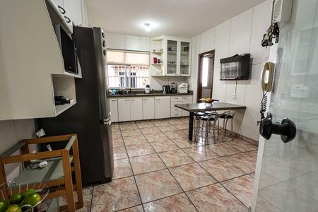 Apartamento à venda com 237m², 3 quartos e 2 vagasCozinha