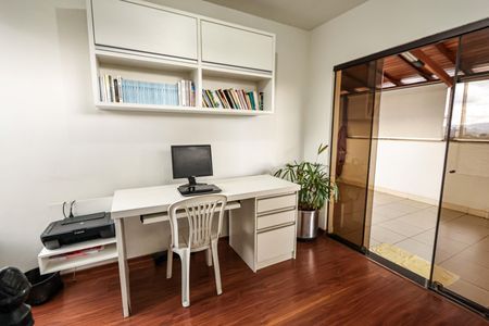 Apartamento à venda com 237m², 3 quartos e 2 vagasCobertura