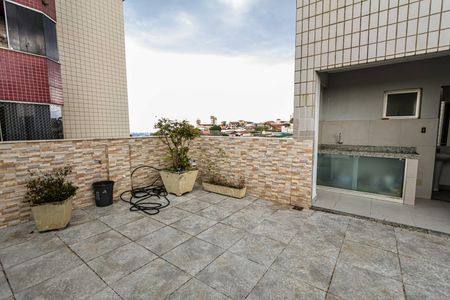 Apartamento à venda com 237m², 3 quartos e 2 vagasCobertura