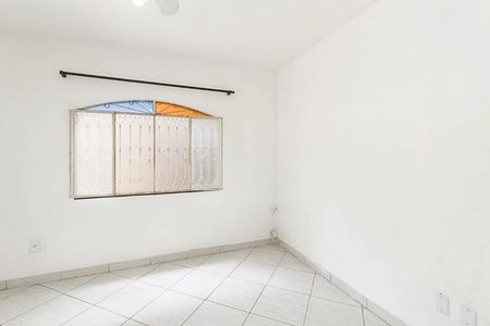 Sala de casa para alugar com 2 quartos, 65m² em Guaratiba, Rio de Janeiro