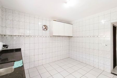 Casa para alugar com 65m², 2 quartos e 1 vaga Casa para alugar com 65m², 2 quartos e 1 vagaCozinha