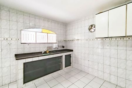 Casa para alugar com 65m², 2 quartos e 1 vaga Casa para alugar com 65m², 2 quartos e 1 vagaCozinha