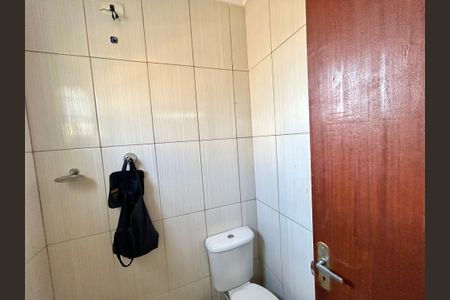 Casa para alugar com 200m², 4 quartos e 2 vagas Casa para alugar com 200m², 4 quartos e 2 vagasBanheiro da Suíte 1