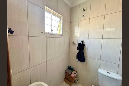 Casa para alugar com 200m², 4 quartos e 2 vagas Casa para alugar com 200m², 4 quartos e 2 vagasBanheiro da Suíte 1