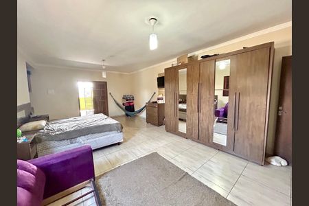 Casa para alugar com 200m², 4 quartos e 2 vagasQuarto Suíte 2