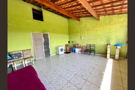 Casa para alugar com 200m², 4 quartos e 2 vagas Casa para alugar com 200m², 4 quartos e 2 vagasVaranda da Suíte