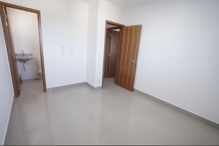 Casa de condomínio para alugar com 209m², 3 quartos e 4 vagas