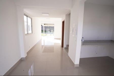 Casa de condomínio para alugar com 209m², 3 quartos e 4 vagas