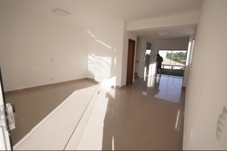 Casa de Condomínio para alugar com 3 quartos, 209m² em Setor Vila João Vaz, Goiânia