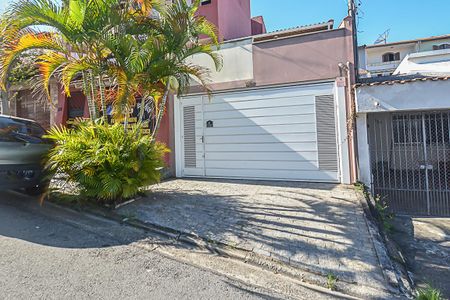 Casa à venda com 300m², 4 quartos e 2 vagasFachada