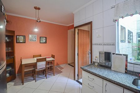 Casa à venda com 300m², 4 quartos e 2 vagasCozinha