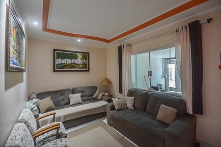 Casa à venda com 300m², 4 quartos e 2 vagasSala