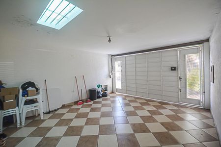Casa à venda com 300m², 4 quartos e 2 vagasGaragem