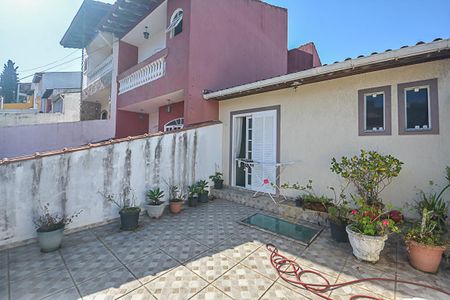Casa à venda com 300m², 4 quartos e 2 vagasSacada do Quarto Suíte