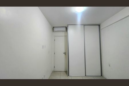 Quarto 1 de apartamento para alugar com 2 quartos, 120m² em Ondina, Salvador