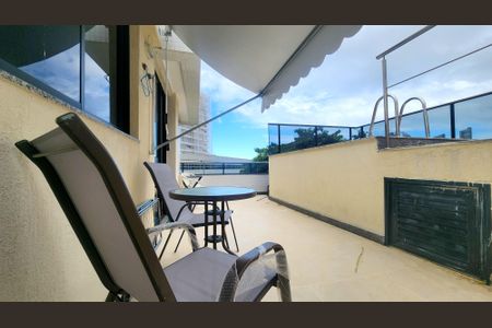 Apartamento para alugar com 120m², 2 quartos e 2 vagasÁrea privativa - piscina 