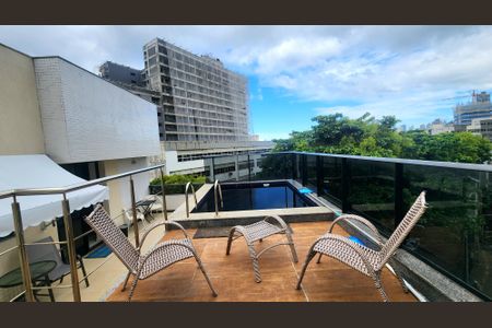 Apartamento para alugar com 120m², 2 quartos e 2 vagasÁrea privativa- piscina 