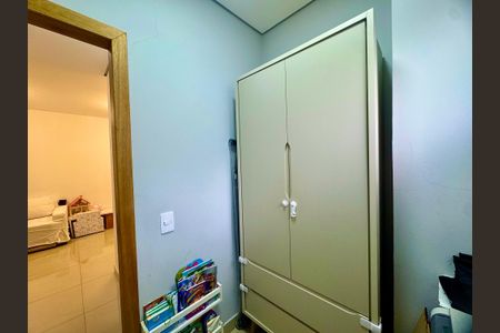 Apartamento à venda com 110m², 2 quartos e 1 vagaEscritório