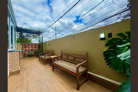 Apartamento à venda com 110m², 2 quartos e 1 vagaQuintal