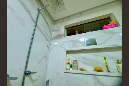 Apartamento à venda com 110m², 2 quartos e 1 vagaBanheiro 2