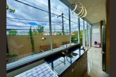 Apartamento à venda com 110m², 2 quartos e 1 vagaCozinha