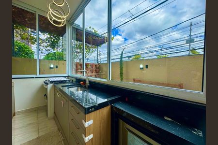 Apartamento à venda com 110m², 2 quartos e 1 vagaCozinha