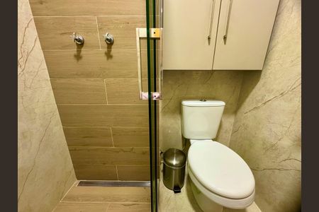 Apartamento à venda com 110m², 2 quartos e 1 vagaBanheiro 1