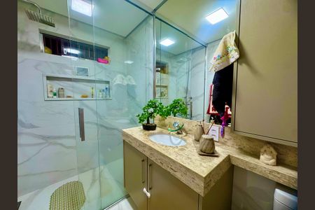 Apartamento à venda com 110m², 2 quartos e 1 vagaBanheiro 2